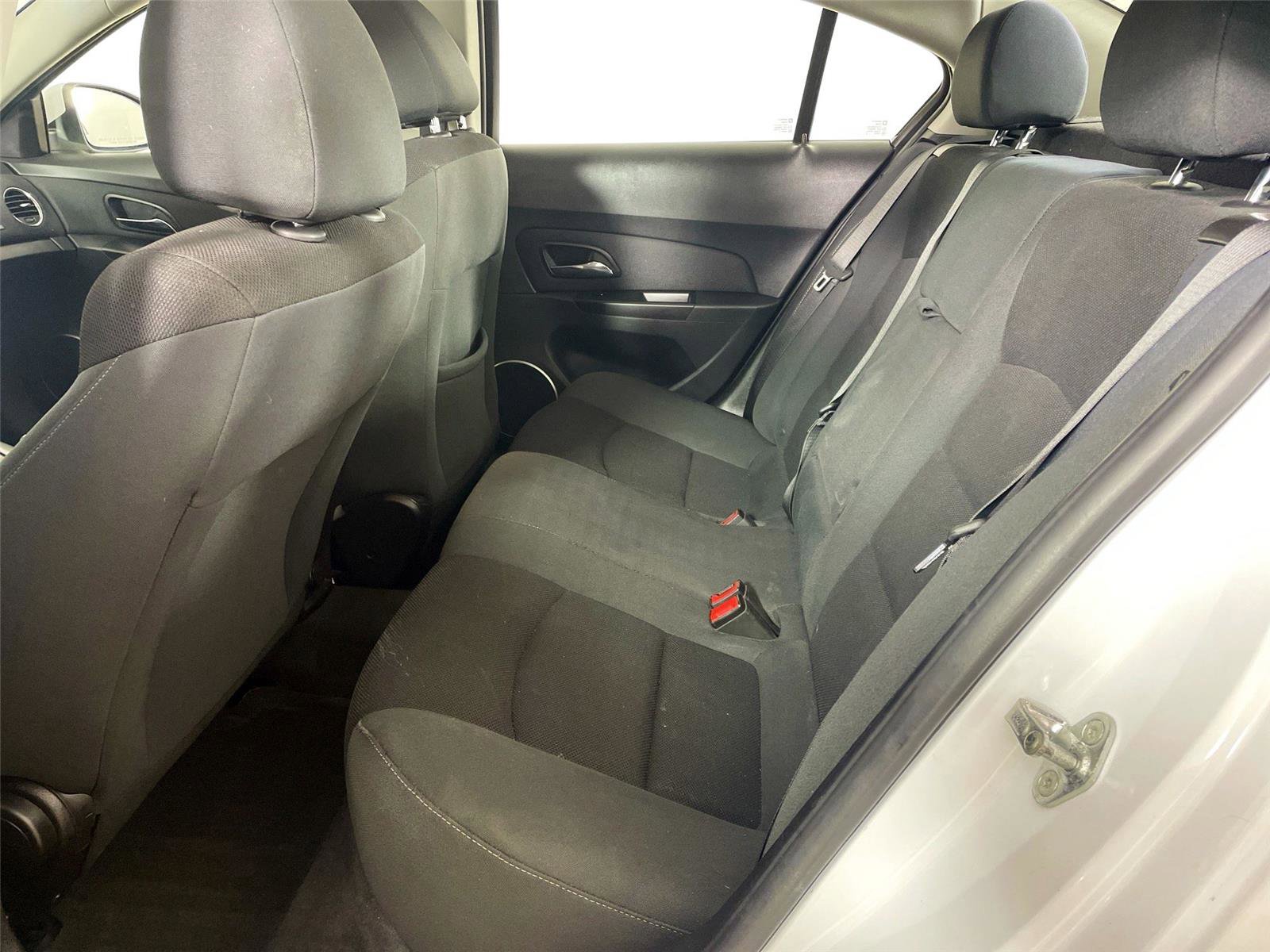 Used 2016 Chevrolet Cruze LT w/ Sun And Sound Package FWD image 11