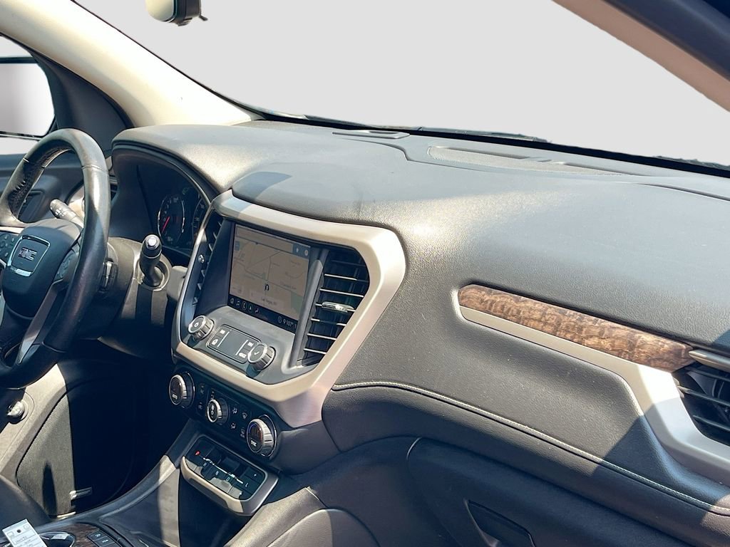 Used 2020 GMC Acadia Denali image 32