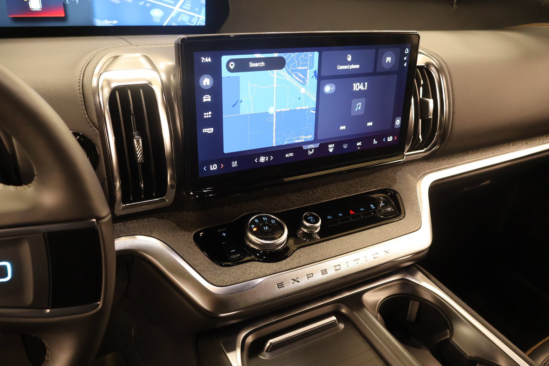 New 2027 Ford Expedition Tremor w/ Driver's Package AWD/4WD image 5