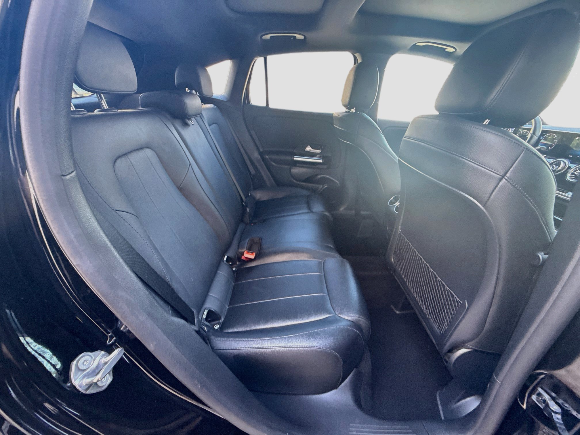 Used 2021 Mercedes-Benz GLA 250 4MATIC w/ Premium Package image 28
