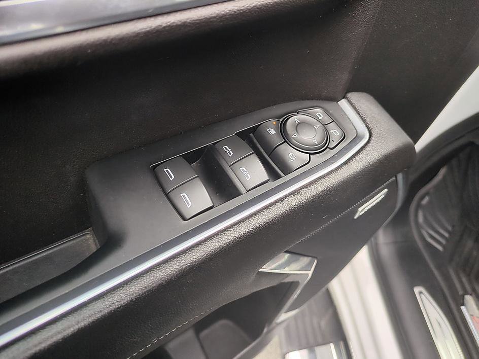 Used 2023 Chevrolet Silverado 1500 LTZ AWD/4WD image 13