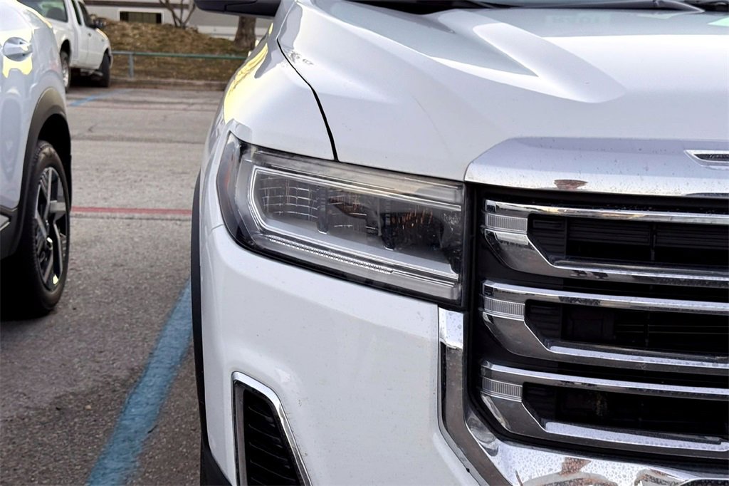 Used 2023 GMC Acadia SLT image 3