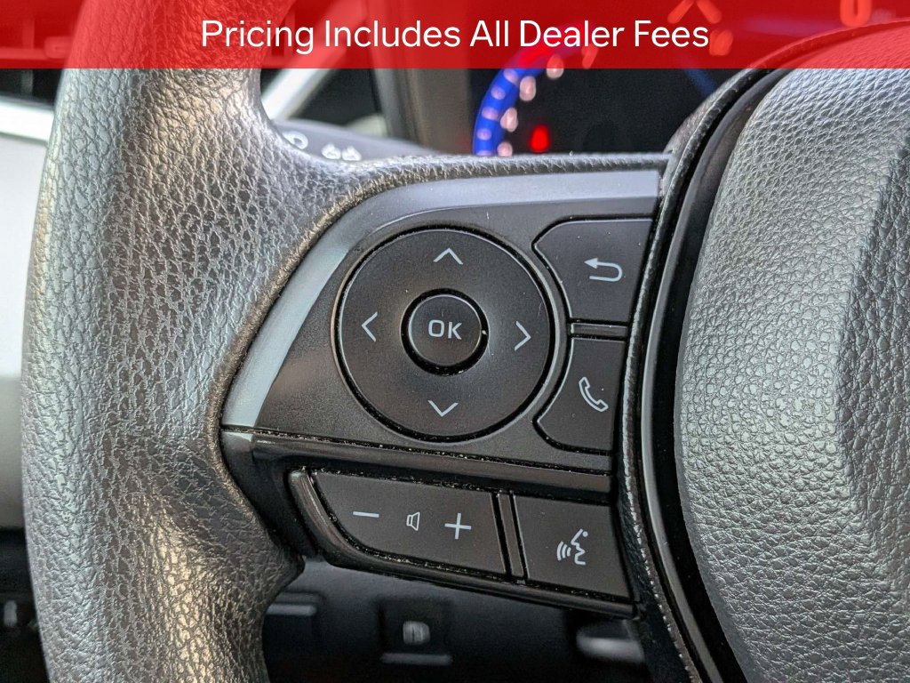 Used 2021 Toyota Corolla LE FWD image 25