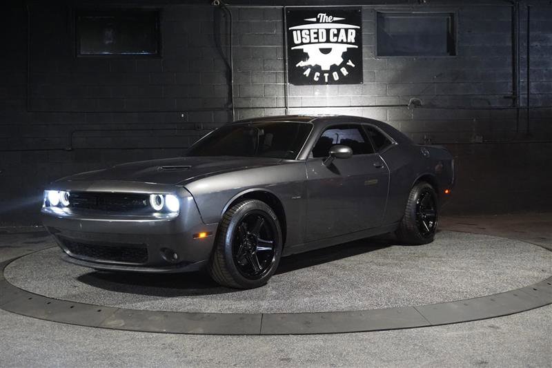 Used 2018 Dodge Challenger R/T w/ Blacktop Package image 2