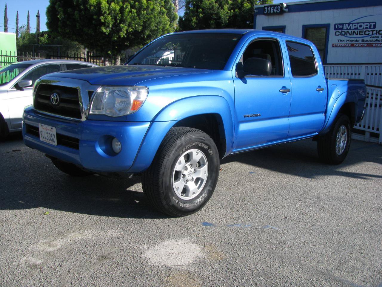 Used 2005 Toyota Tacoma PreRunner RWD image 2