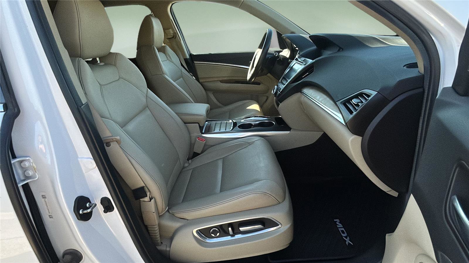 Used 2020 Acura MDX FWD w/ Technology Package image 11