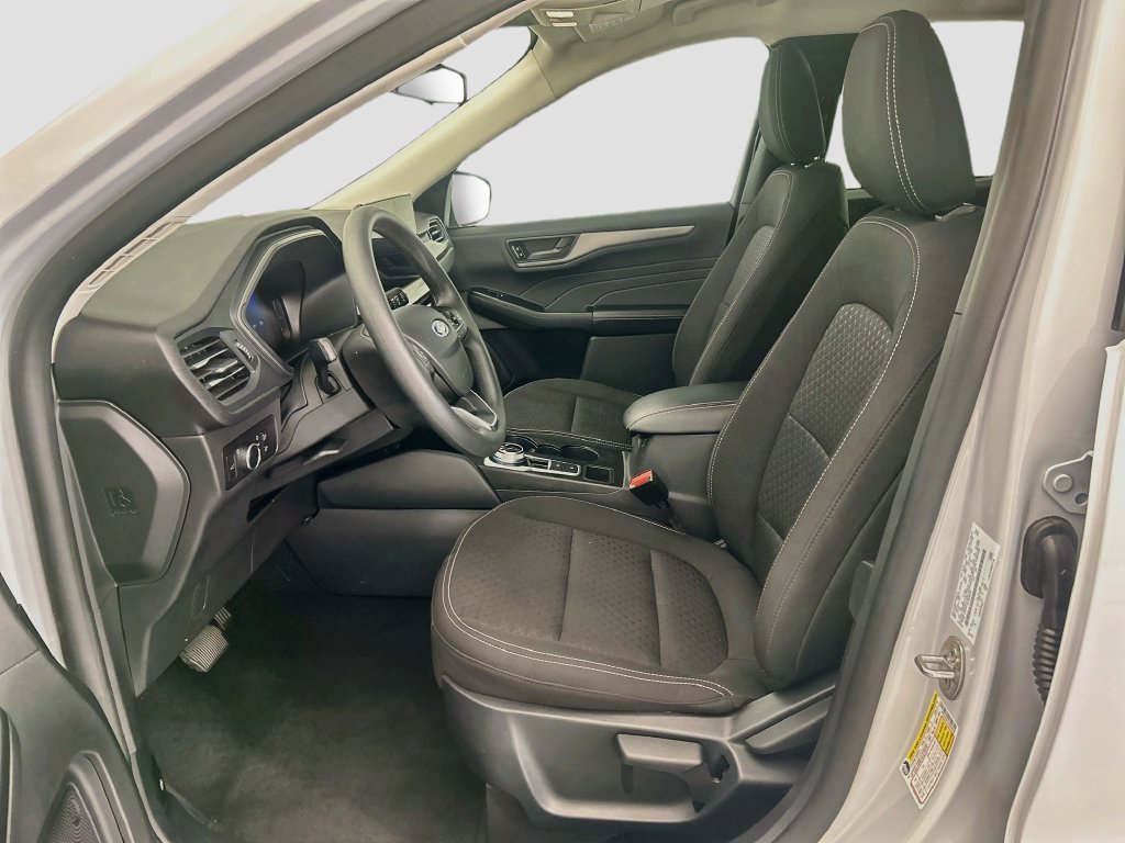 Used 2025 Ford Escape Active w/ Tech Pack #1 FWD image 18