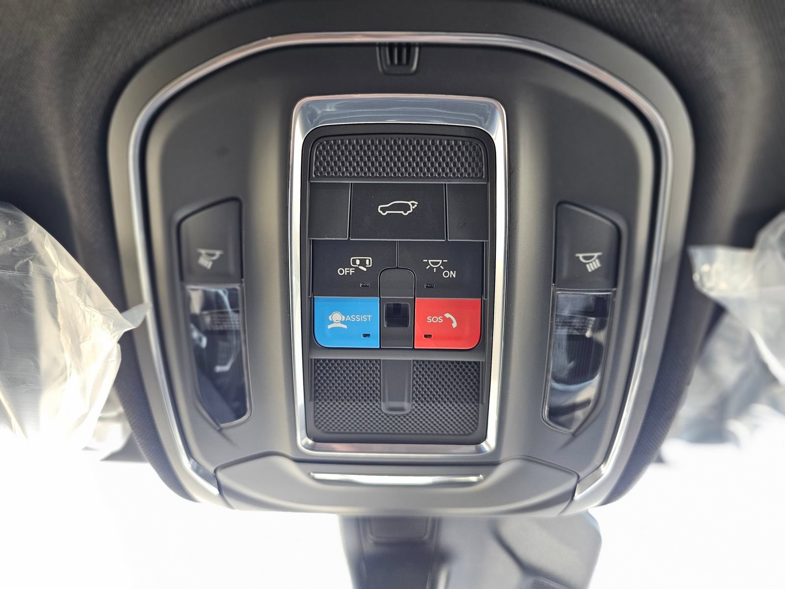 New 2026 Jeep Grand Cherokee Altitude RWD image 17