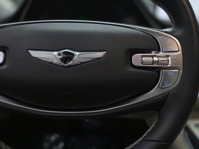Used 2023 Genesis GV70 2.5T w/ Advanced Package AWD/4WD image 21