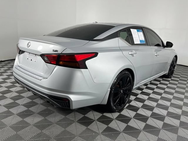 Used 2019 Nissan Altima 2.5 SR FWD image 11