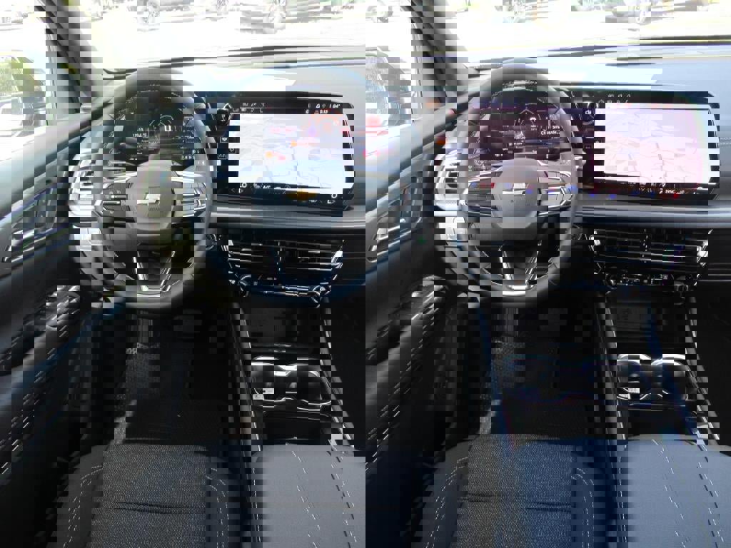 New 2026 Chevrolet Traverse LT image 12