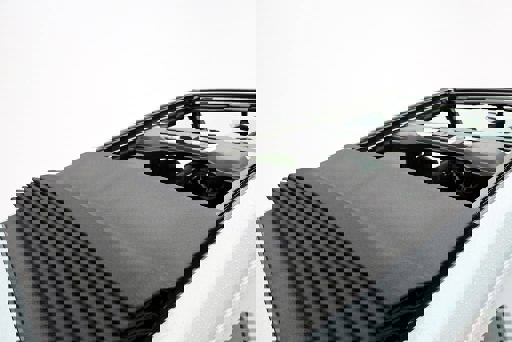 Used 2023 Jeep Wrangler Unlimited w/ Sun & Screen Package image 32