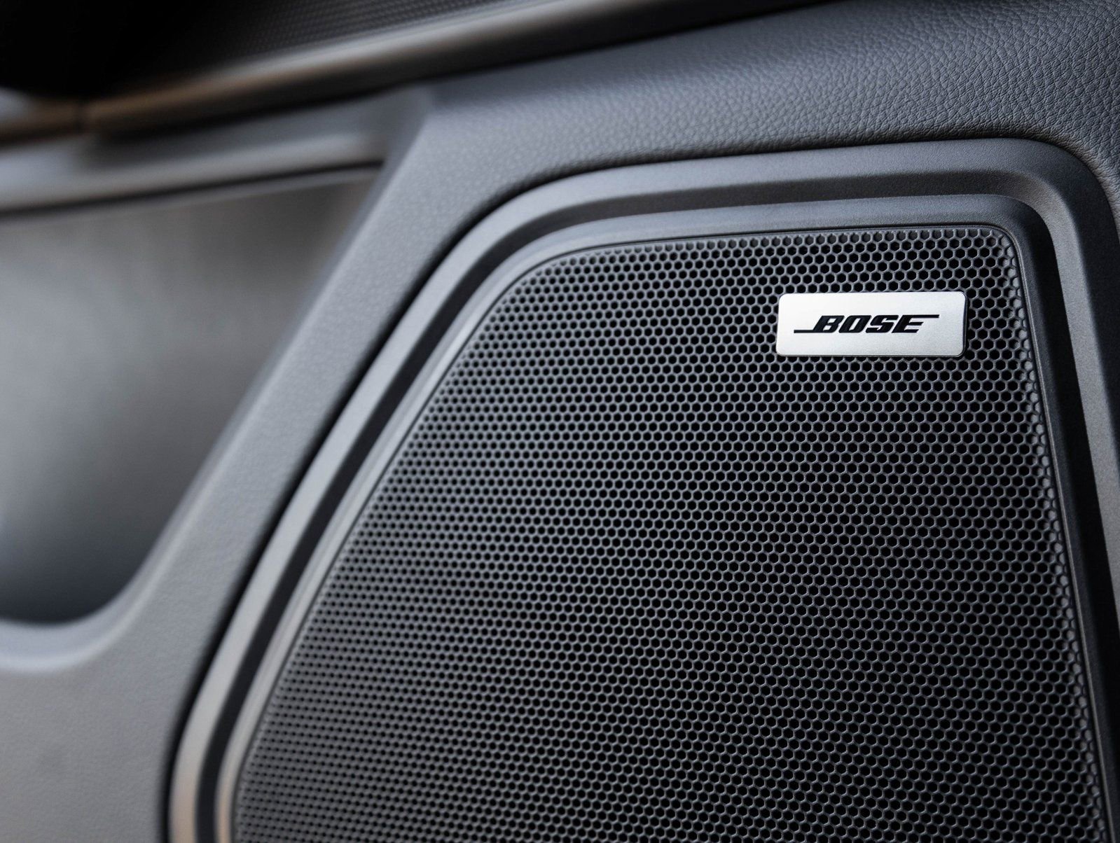 Certified 2026 Porsche Macan image 20