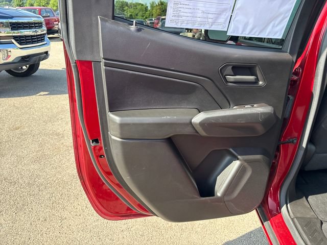 Used 2024 Chevrolet Colorado Trail Boss w/ Technology Package AWD/4WD image 18