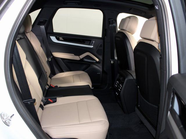 New 2026 Porsche Cayenne AWD/4WD image 23