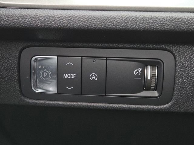 New 2026 Chevrolet Traverse LT w/ Driver Confidence Package image 11