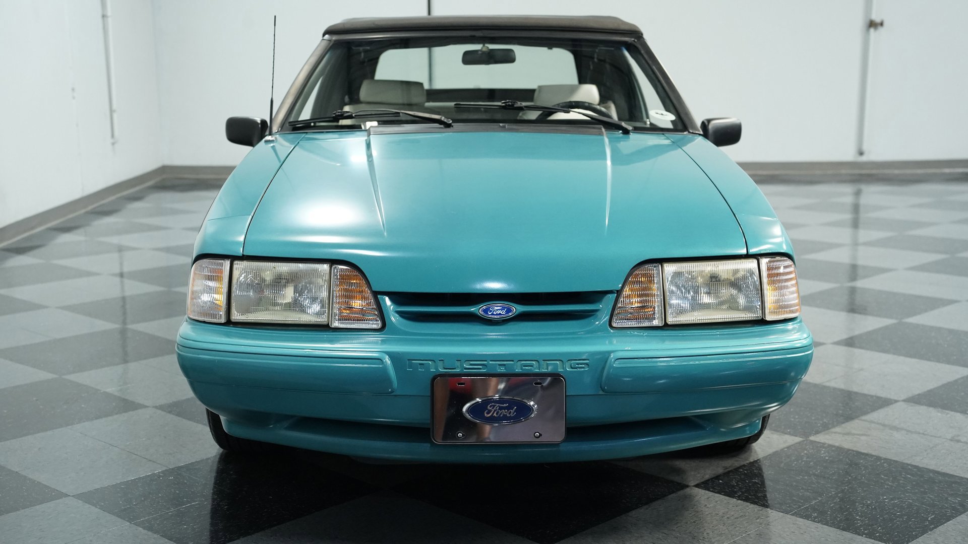 Used 1992 Ford Mustang LX image 15
