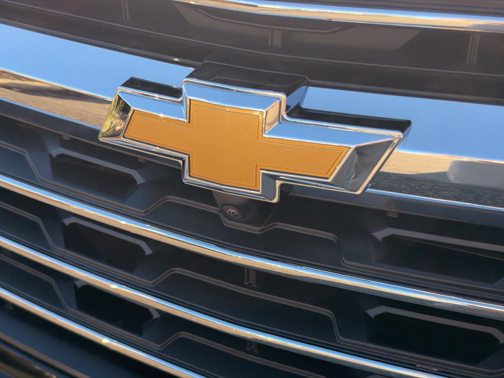 New 2027 Chevrolet Traverse LT w/ Driver Confidence Package AWD/4WD image 9