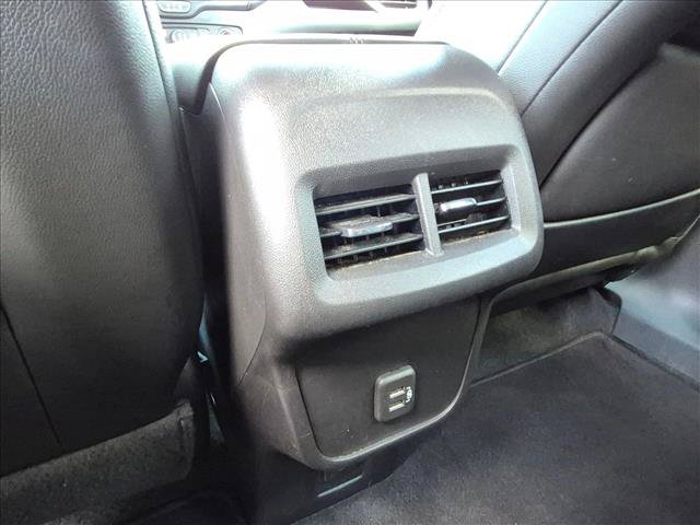 Used 2024 GMC Terrain SLT AWD/4WD image 13