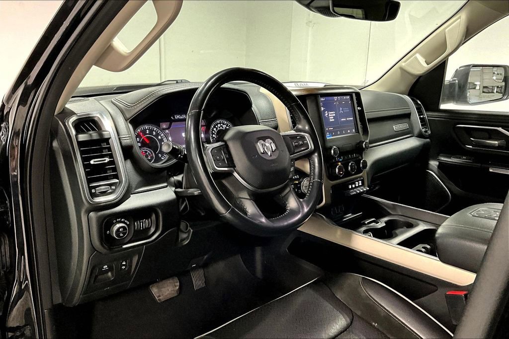 Used 2022 RAM 1500 Laramie AWD/4WD image 15