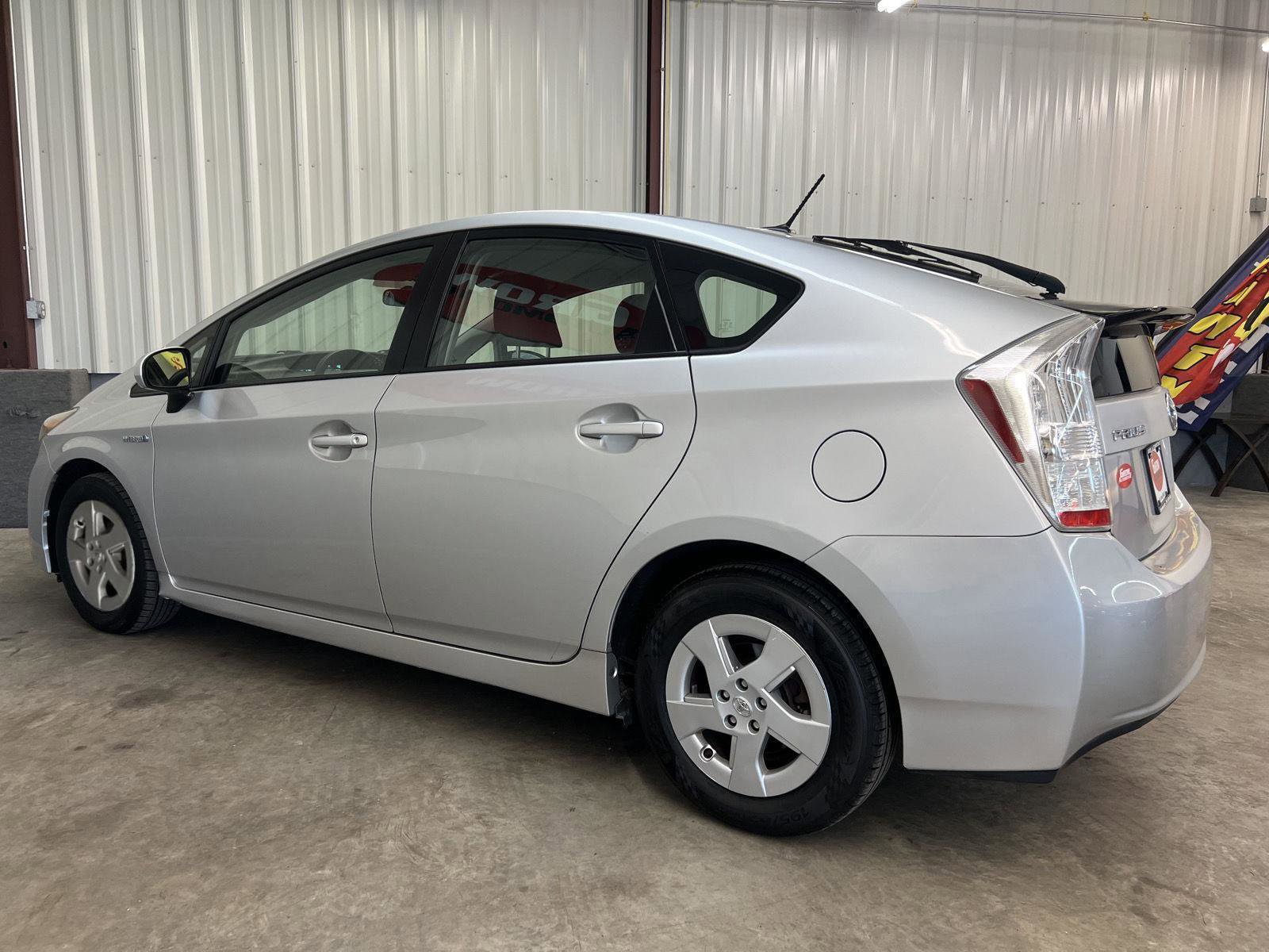 Used 2010 Toyota Prius Five image 12