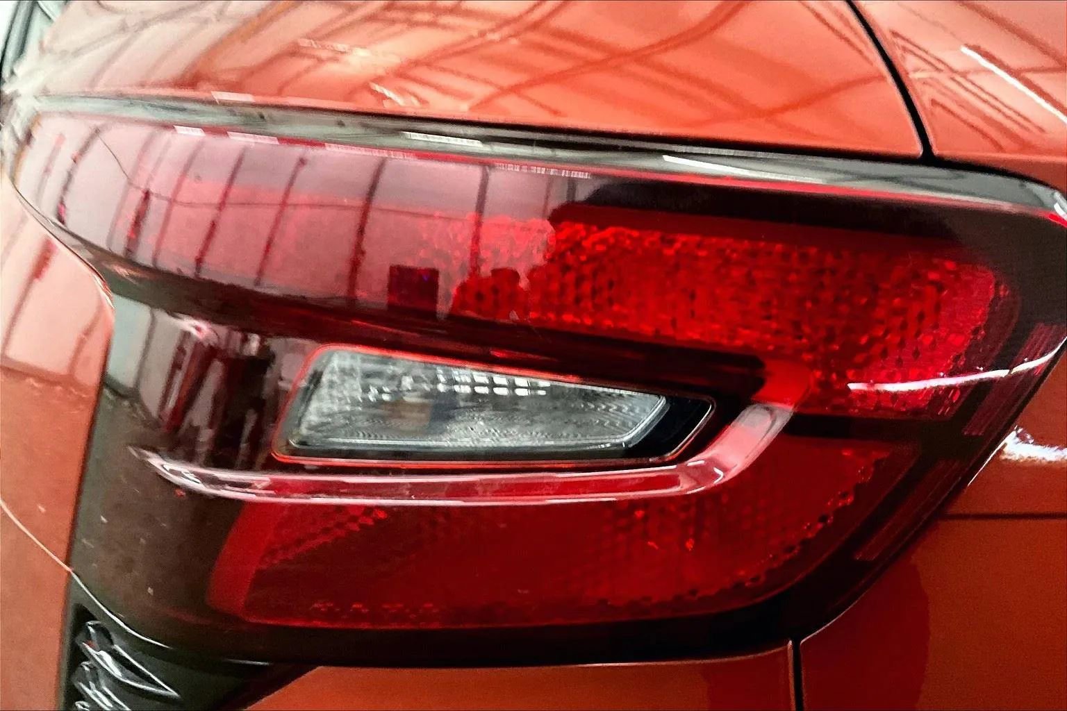 Used 2024 Chevrolet Trax LT w/ LT Convenience Package image 28