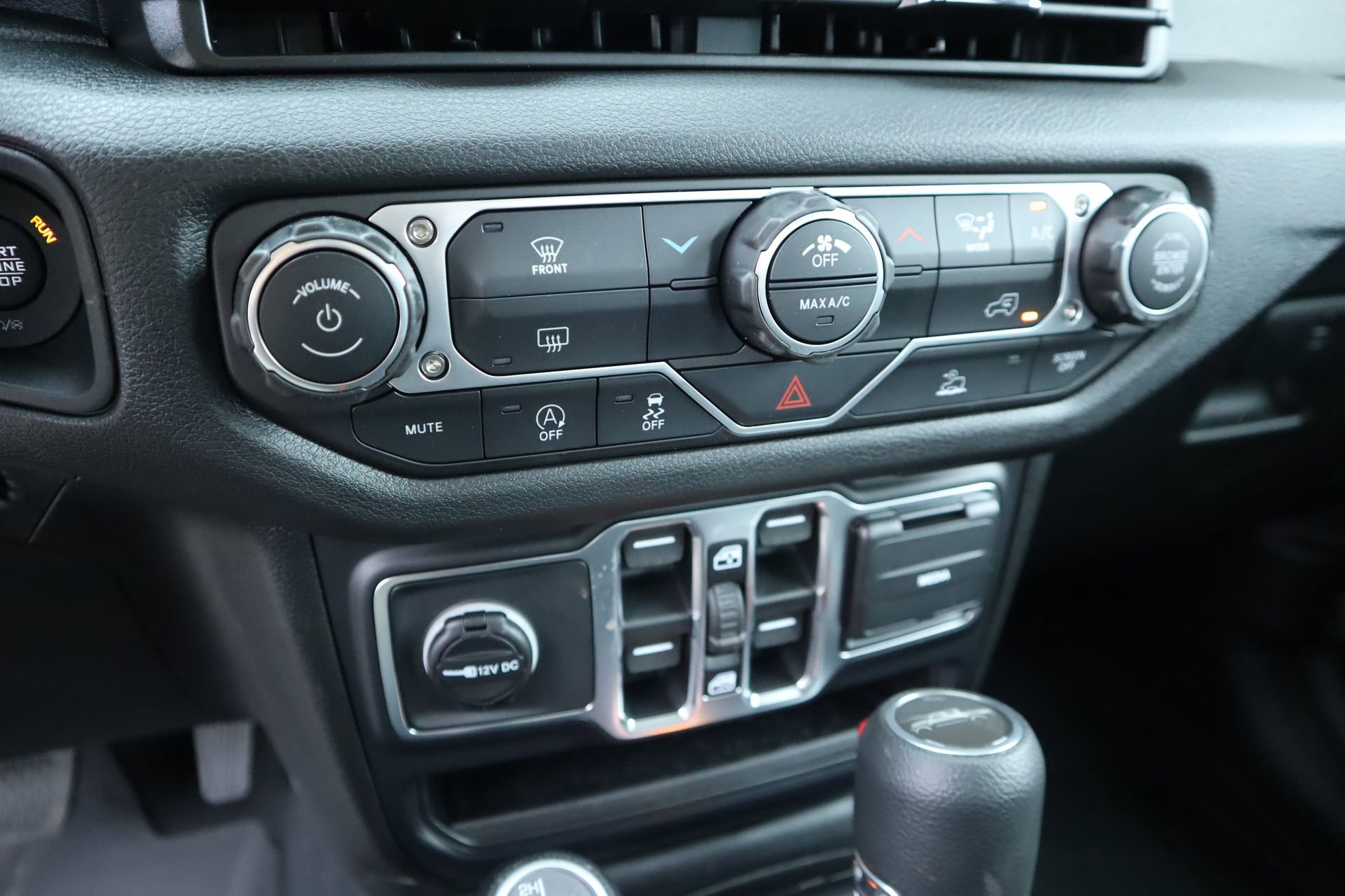 New 2026 Jeep Gladiator Sport AWD/4WD image 6