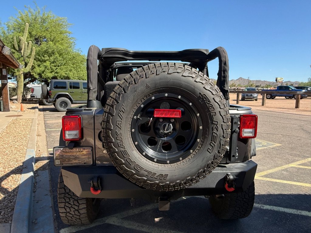 Used 2016 Jeep Wrangler Sport w/ Connectivity Group AWD/4WD image 20