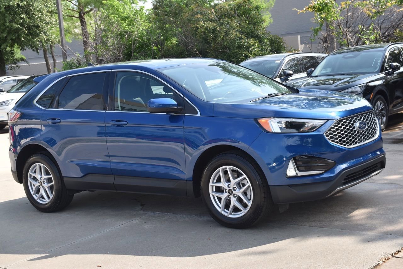 Used 2023 Ford Edge SEL w/ Convenience Package image 5