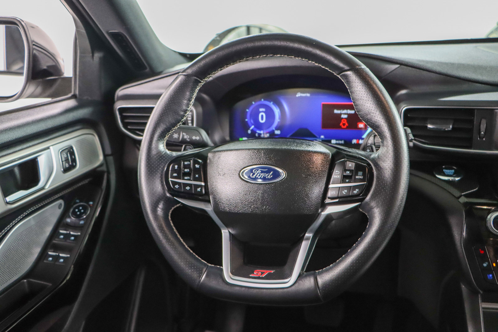 Used 2023 Ford Explorer ST w/ Equipment Group 401A image 12