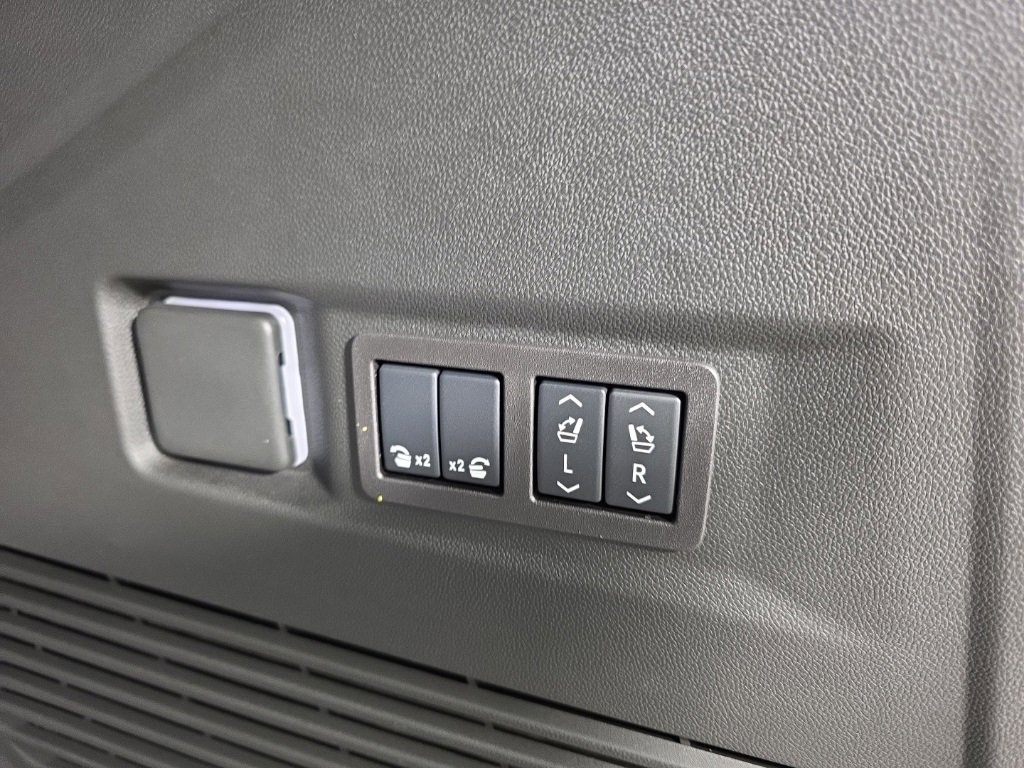 New 2026 Chevrolet Tahoe Premier image 36