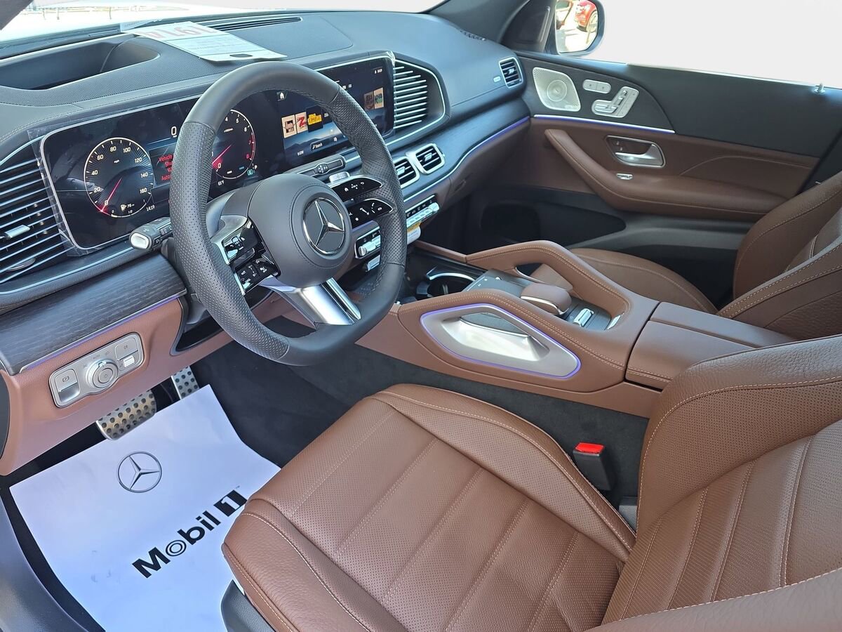 New 2026 Mercedes-Benz GLS 450 4MATIC image 16