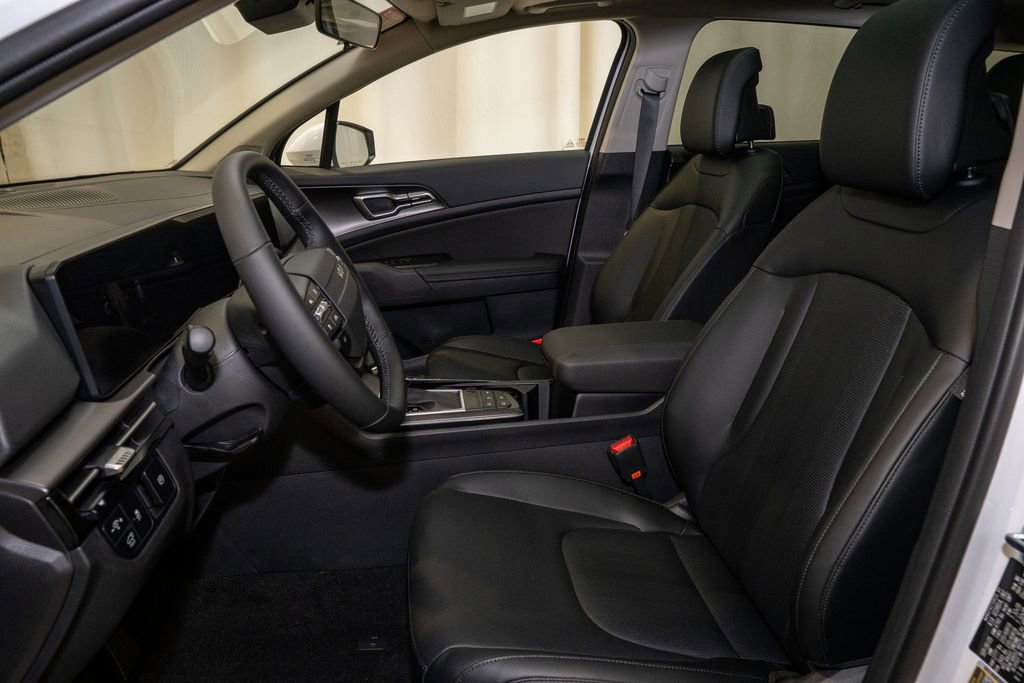 New 2026 Kia Sportage EX w/ EX Panorama Roof Package image 11