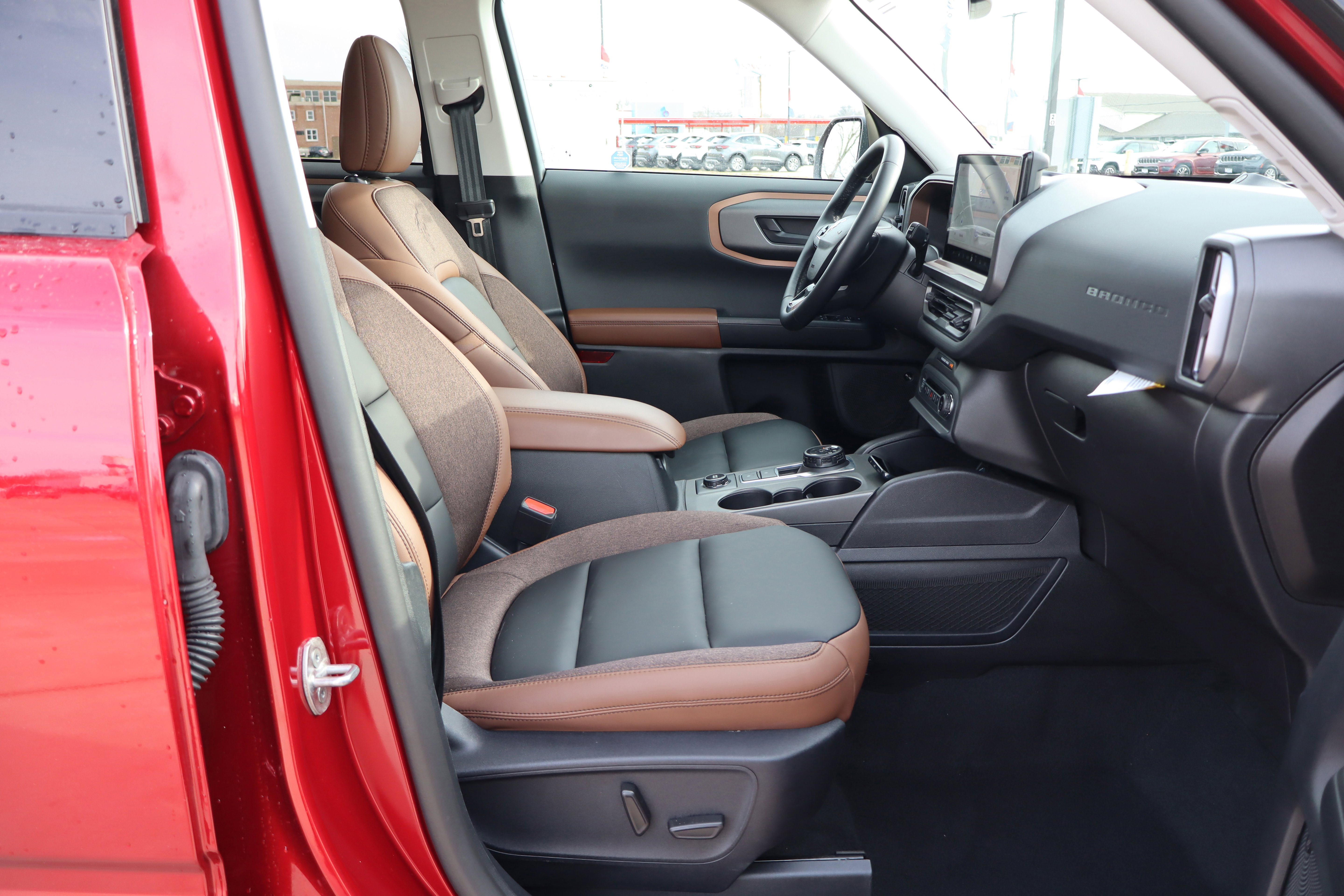 Used 2025 Ford Bronco Sport Outer Banks w/ Outer Banks Tech Package+ image 13