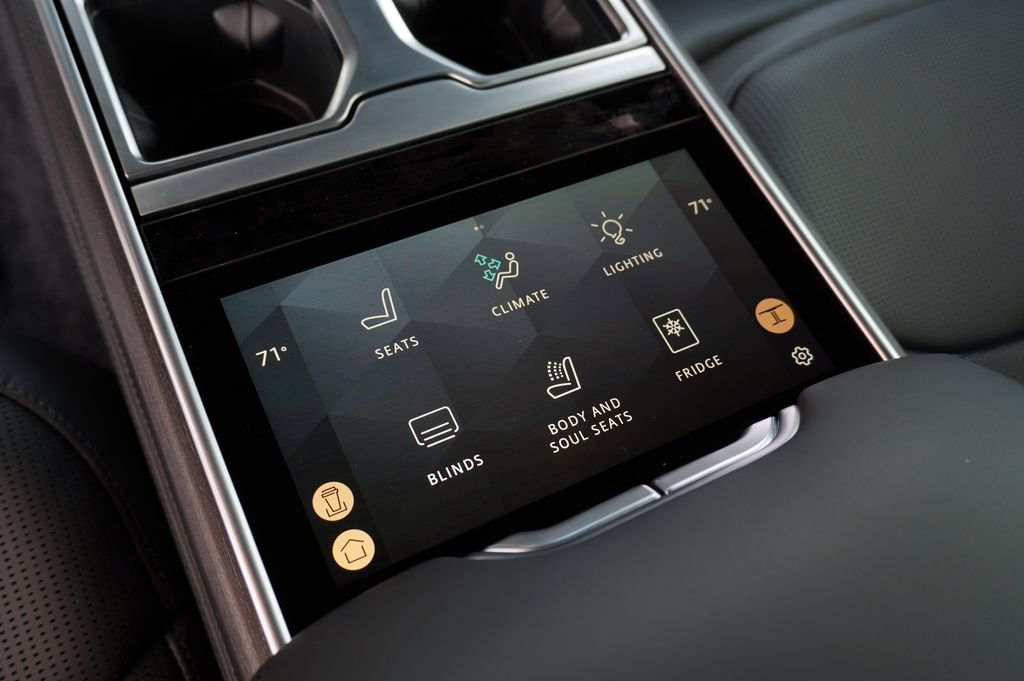 New 2026 Land Rover Range Rover SV AWD/4WD image 42