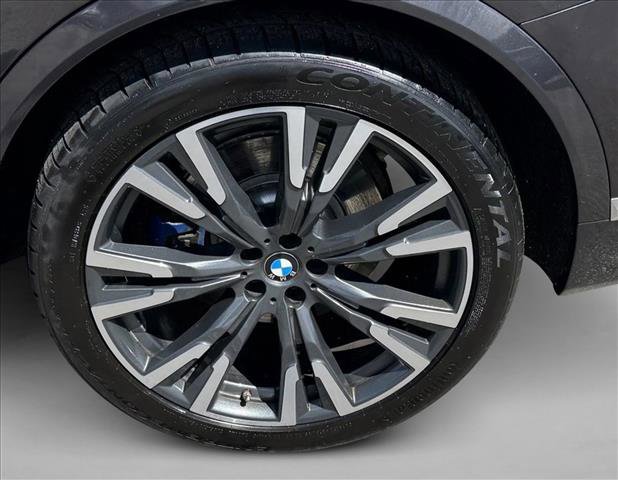 Used 2021 BMW X7 xDrive40i w/ Parking Assistance Package AWD/4WD image 9