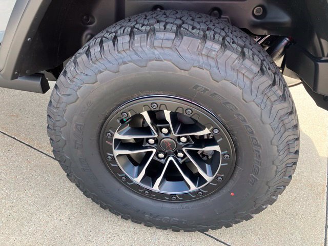 New 2026 Jeep Wrangler Unlimited Rubicon w/ Xtreme 35 Tire Package AWD/4WD image 29