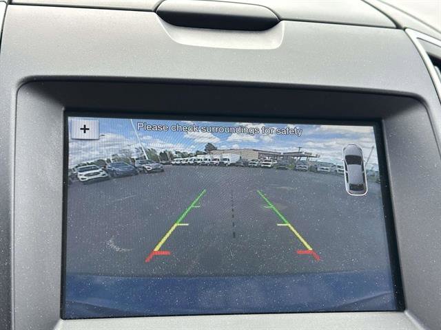 Used 2017 Ford Edge SEL w/ Equipment Group 201A AWD/4WD image 18