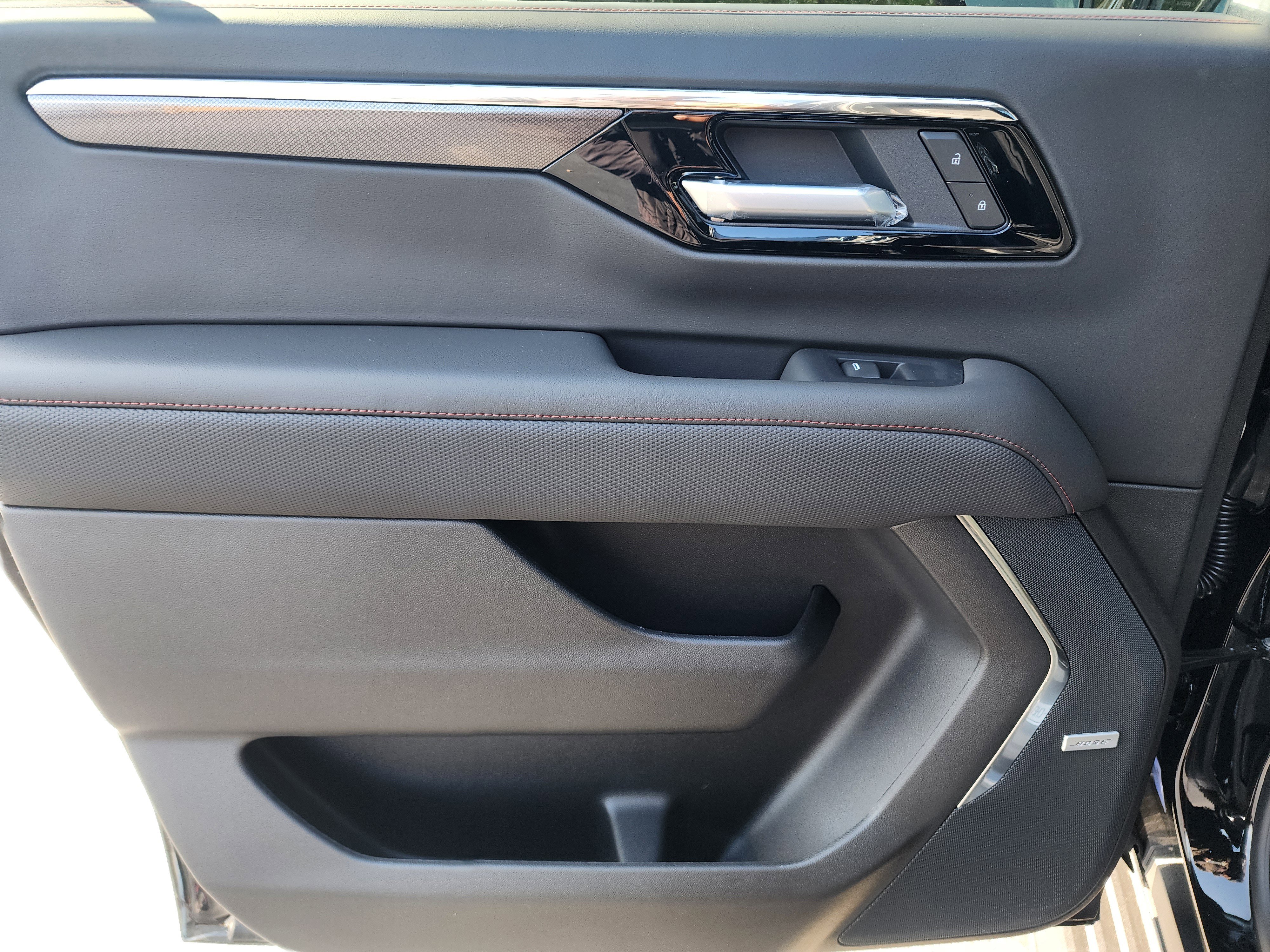 New 2026 Chevrolet Suburban RST w/ Comfort Package image 16