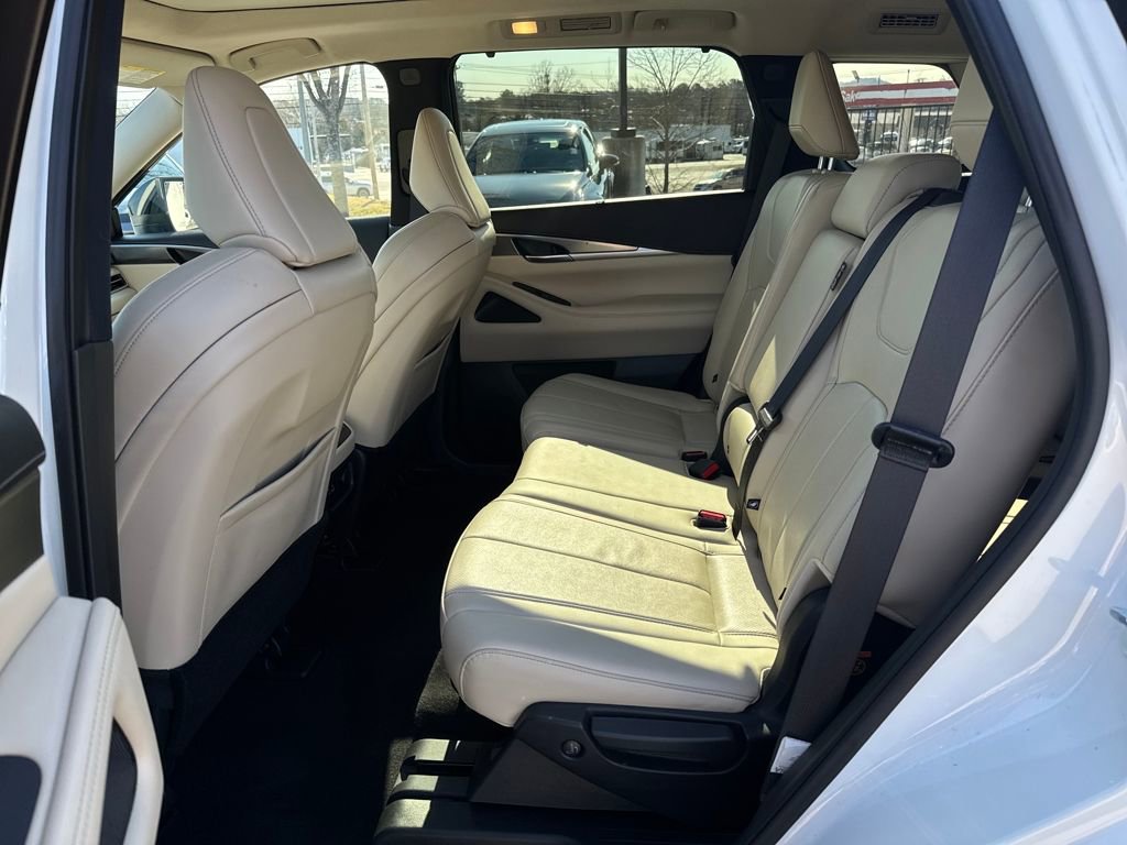 Used 2023 INFINITI QX60 Luxe w/ Cargo Package image 26