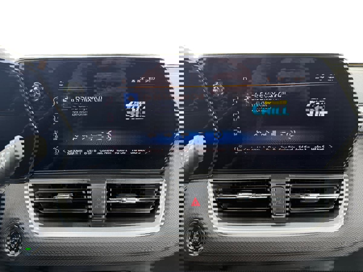 Used 2024 Chevrolet TrailBlazer LS w/ LS Convenience Package image 12