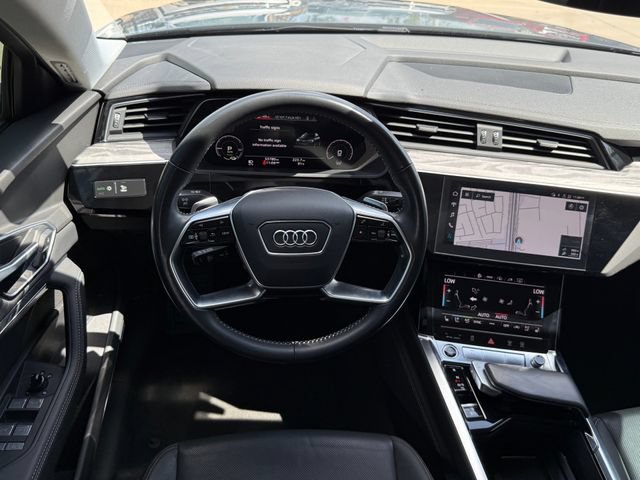 Used 2021 Audi e-tron Premium Plus w/ Premium Plus Package AWD/4WD image 20