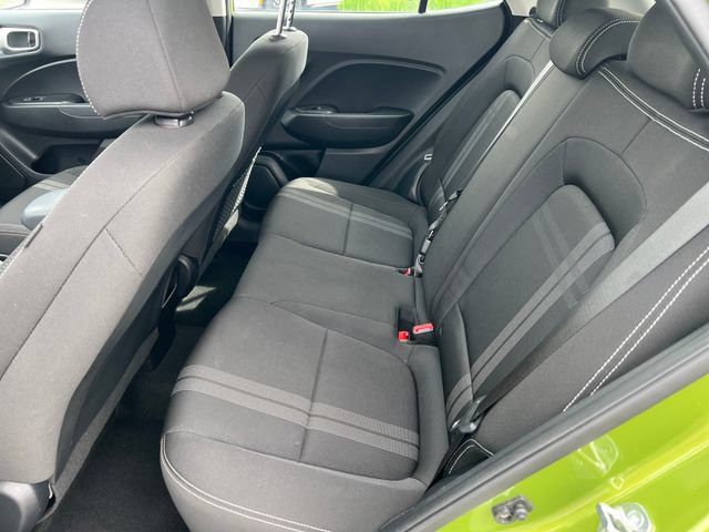 Used 2024 Hyundai Venue SEL FWD image 22