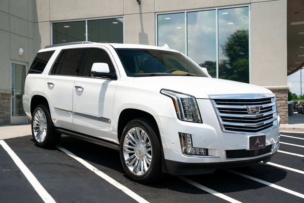 Used 2017 Cadillac Escalade Platinum AWD/4WD image 7