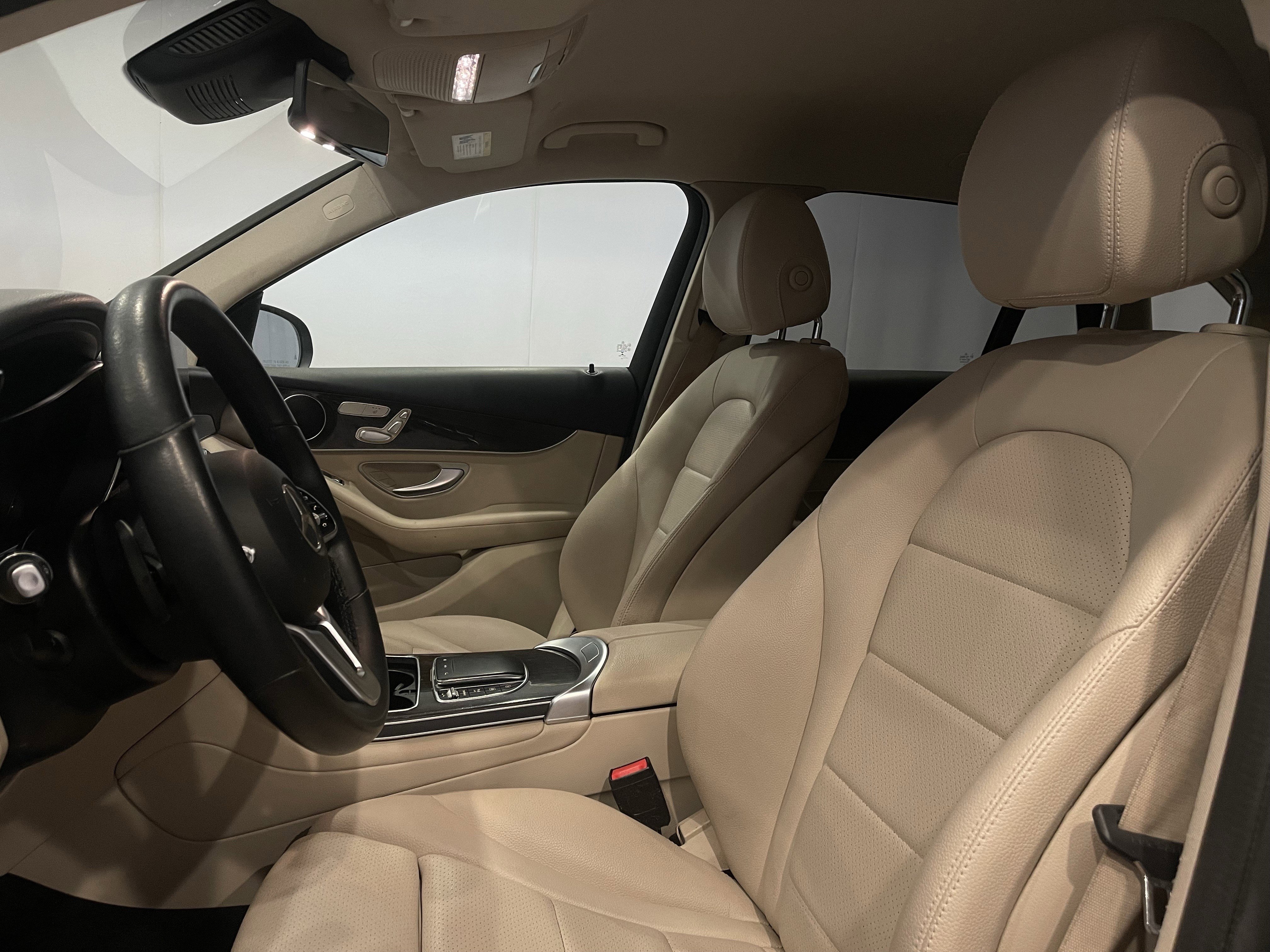 Used 2022 Mercedes-Benz GLC 300 4MATIC image 17