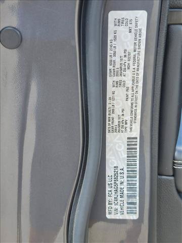 Used 2023 Jeep Grand Cherokee Altitude AWD/4WD image 26