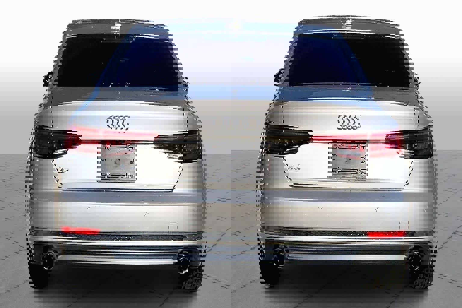 Used 2017 Audi A4 2.0T Premium Plus w/ Premium Plus Package image 4