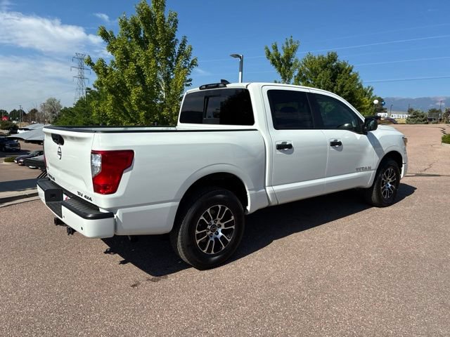Certified 2024 Nissan Titan SV AWD/4WD image 9