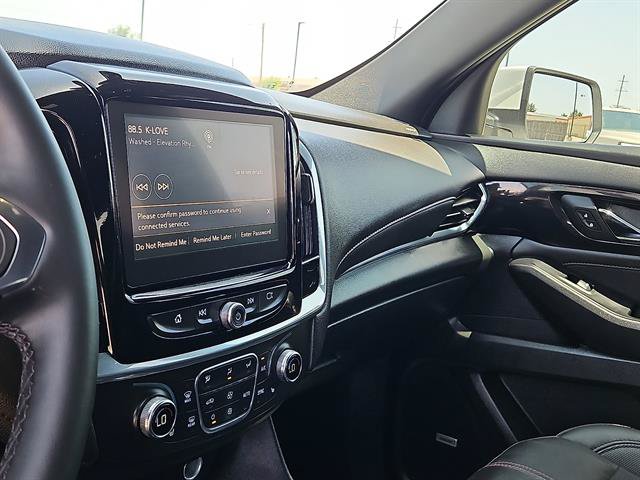 Used 2023 Chevrolet Traverse RS AWD/4WD image 17