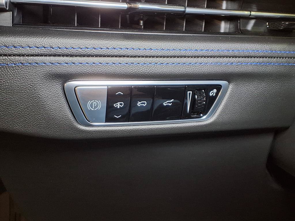 New 2026 Cadillac Escalade IQL Luxury AWD/4WD image 16